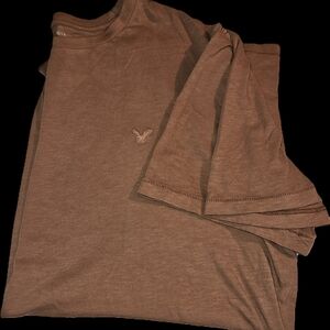 American Eagle Outfitters Chocolate Tee. Like New Condition. Everything I Sell.